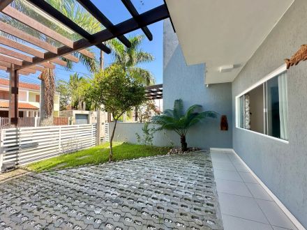 REF. 362 - Sobrado  - Pontal do Paraná